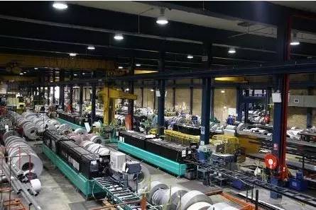 行業(yè)照明解決方案 | 機(jī)械加工車(chē)間照明工程 安全、高效與節(jié)能的綜合實(shí)踐